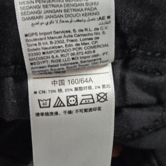 Old Navy Wom Sz 2 Rockstar Super Skinny Black Jeans Skate Surf Emo Teen Goth EUC - Picture 4 of 5